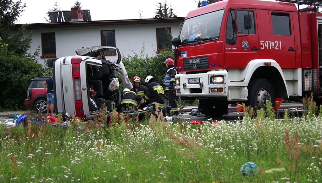 Policyjne lato. 30 osób rannych i śmierć dziecka