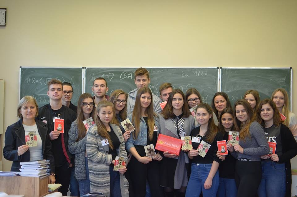 Wysyłali kartki z Marszałkiem