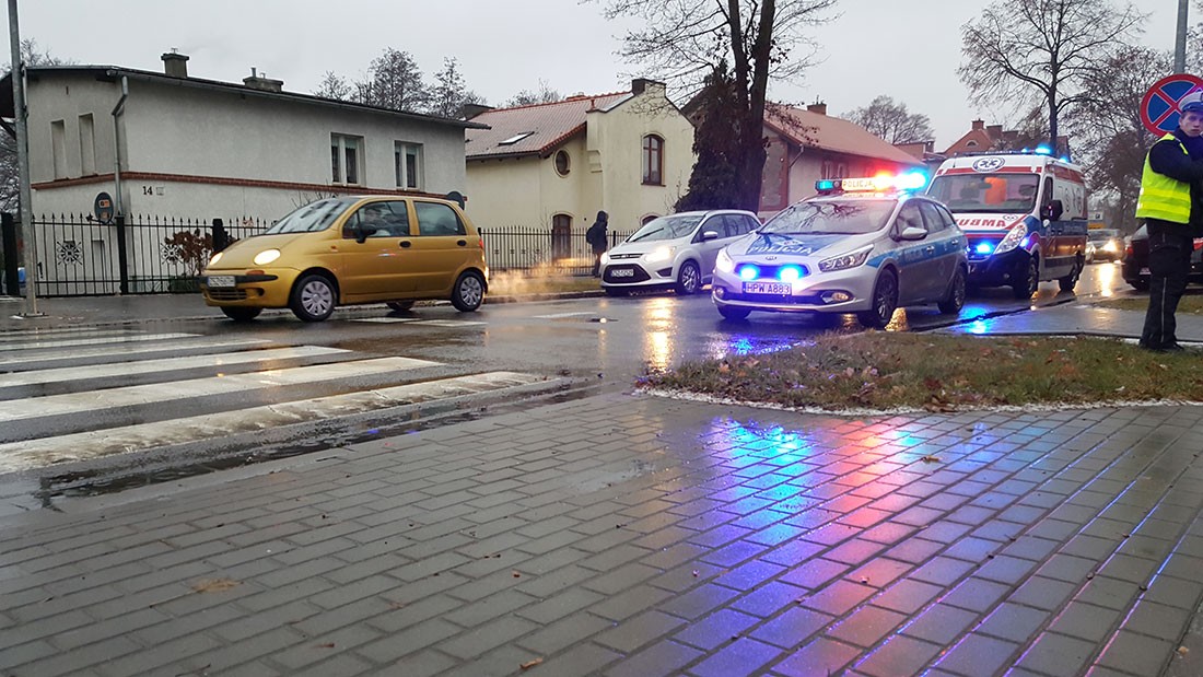 Potrącenie chłopca na pasach