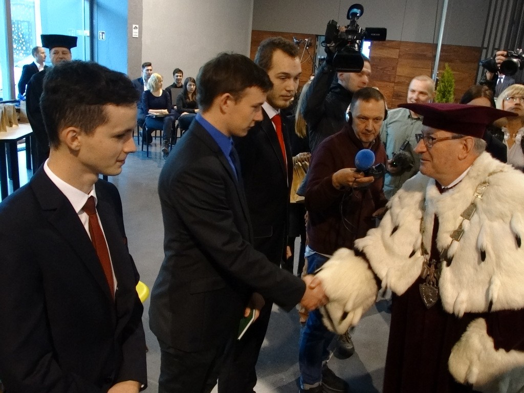 W Kronospanie studenci dostali indeksy