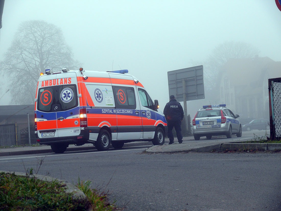 Półnagi, pobity mężczyzna na ul. Dworcowej