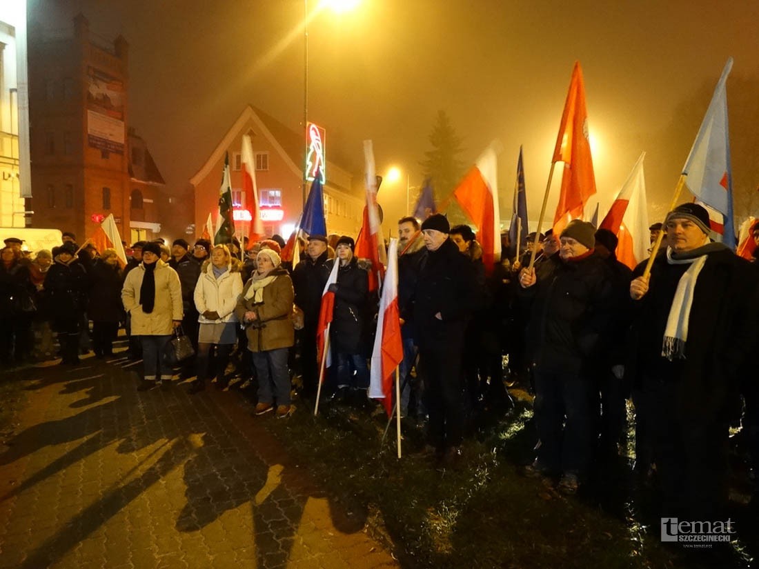 W Szczecinku proszą o demokrację i wolne media