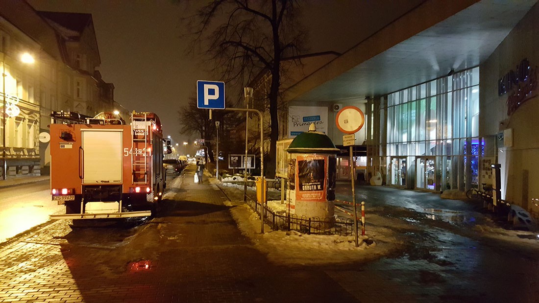 Alarm pożarowy w kinie Wolność