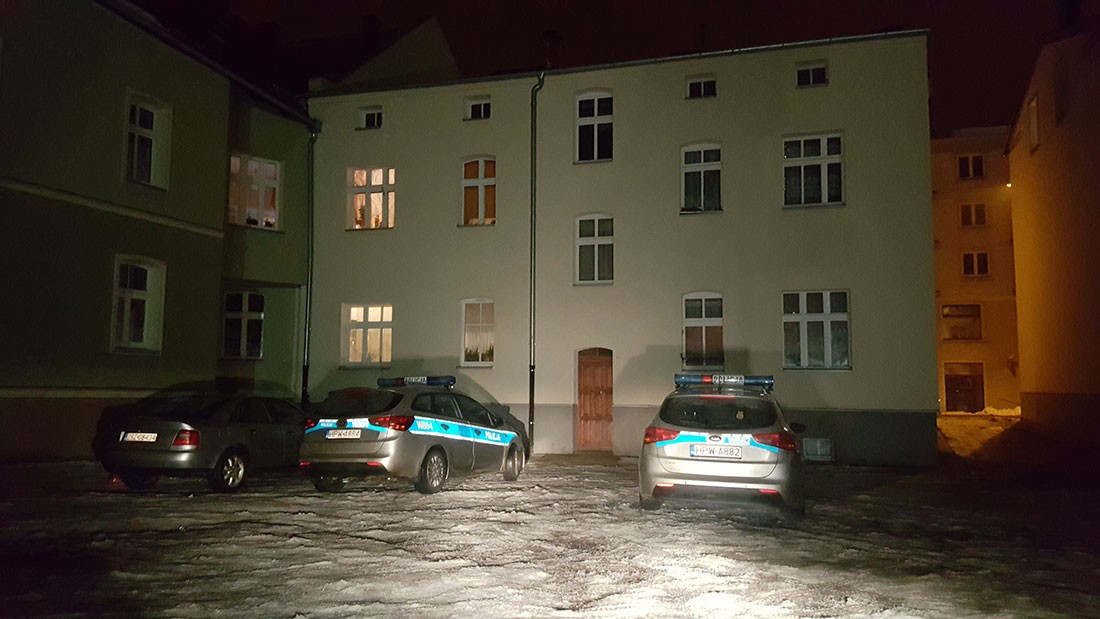 Wymachiwał nożem, grożąc samobójstwem