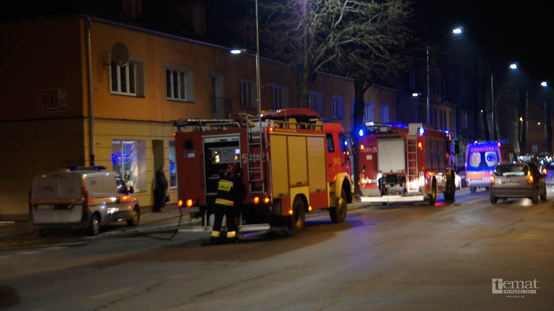 Pożar na 28 lutego. Uratowany nieprzytomny mężczyzna