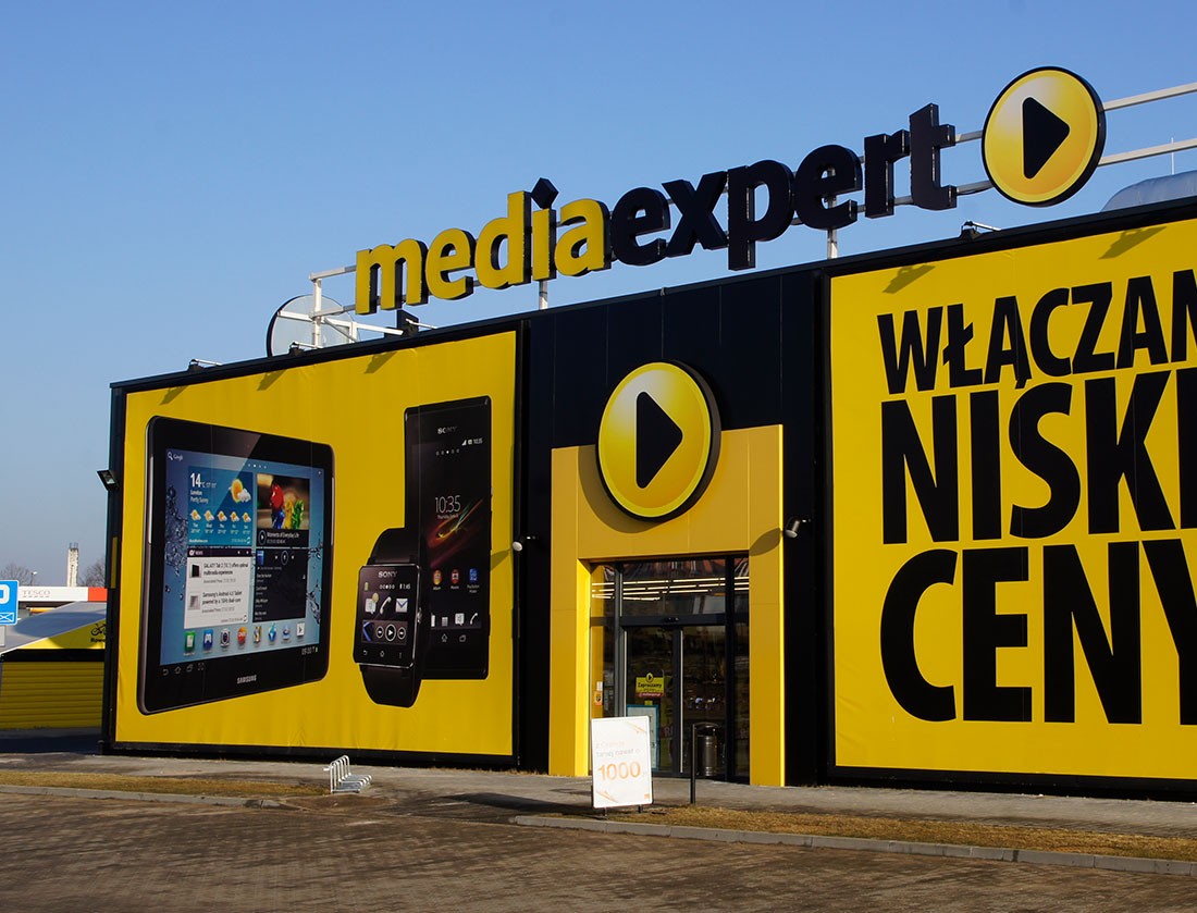 Chcieli sobie pooglądać, wyłudzając telewizor za 