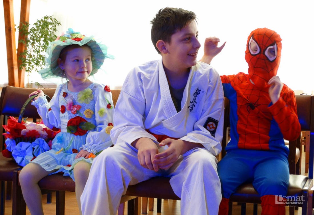 Księżniczki, kowboje i spidermani - tak bawiły się dzieci na balu