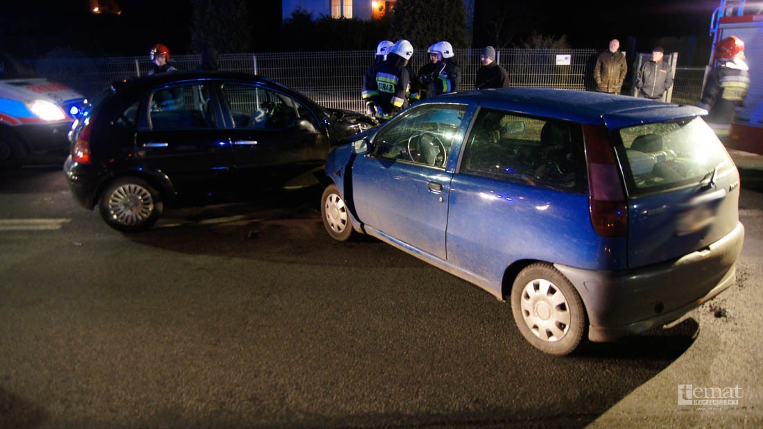 Fiat uderzył w citroena na krajowej dwudziestce