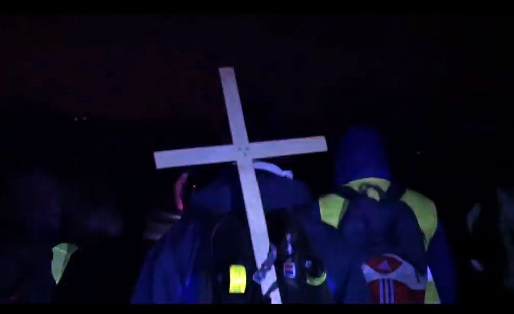 Ekstremalna Droga Krzyżowa. Nocna, 44 km milcząca wyprawa przez lasy i pola wokół Szczecinka