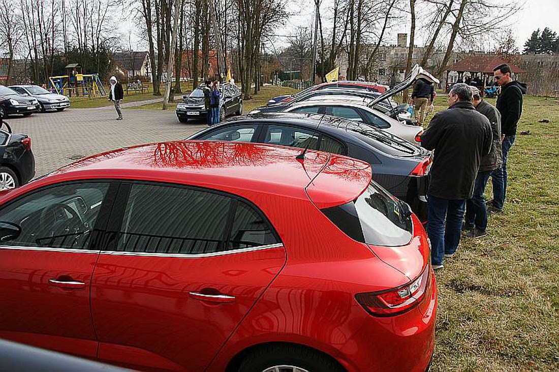 Spotykają się, bo kochają Renault