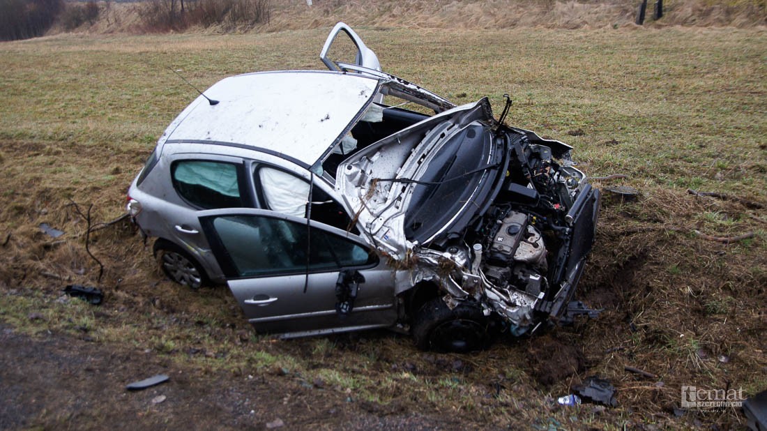 Peugeot roztrzaskał się za Łubowem