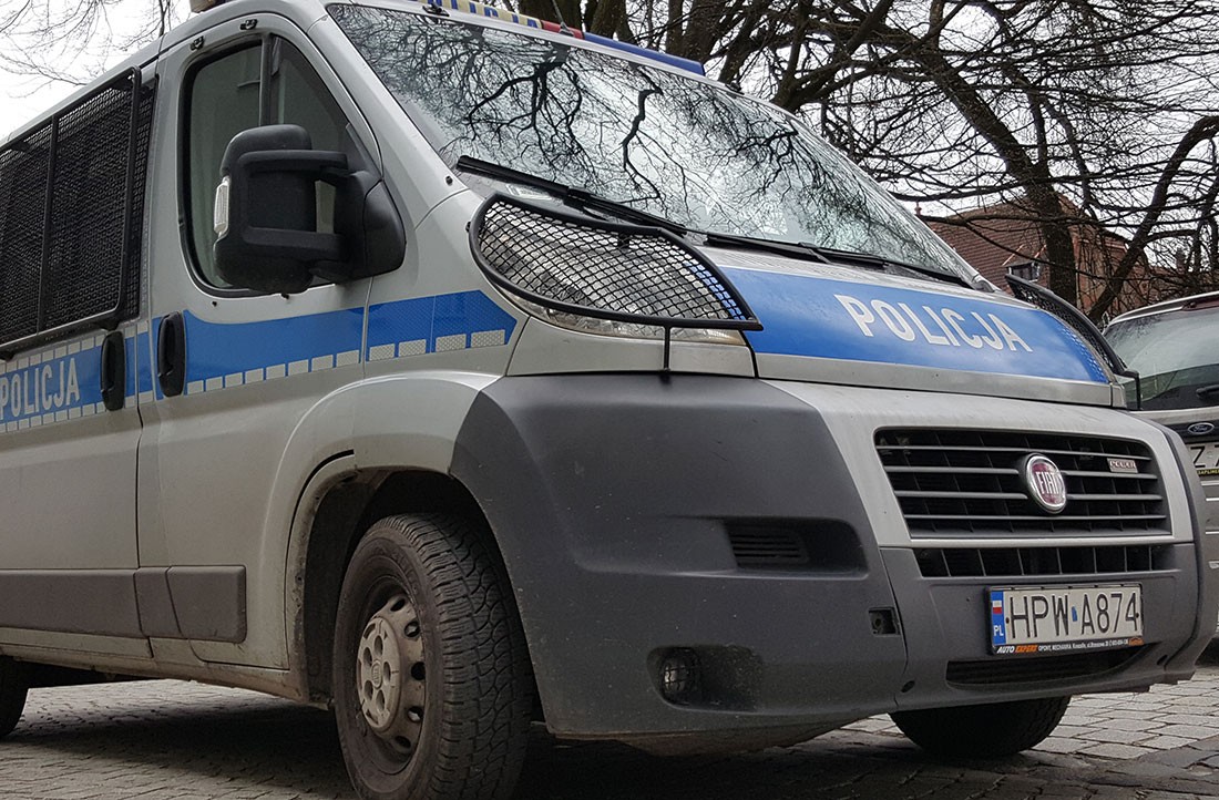 Znów przypalony obiad. Lokatora uratowali sąsiedzi i policja