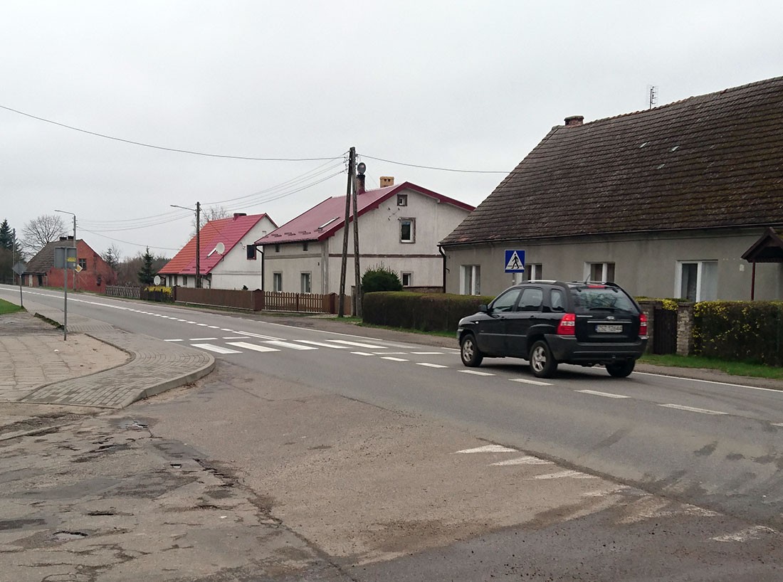 Jedno przejście w całej wsi