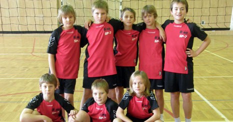 Mini siatkarze z „siódemki” najlepsi