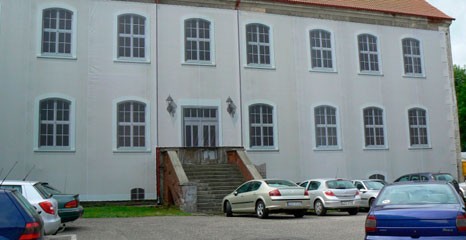 Zabytek za ponad 11 milionów złotych. Na początku dziedziniec