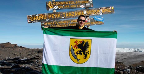Maciej Grunt na dachu Afryki