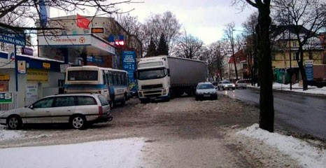 Kłopot ze stacją paliw PKS. Kiedy będzie przeniesiona?