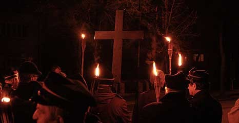 Droga krzyżowa na ulicach Szczecinka  (video)