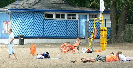 Długi weekend, woda czysta - można się kąpać