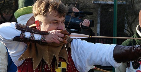 Miłośnicy średniowiecza uczcili Narodowe Święto Niepodległości