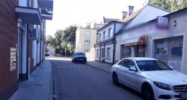 Apartamentowiec wśród ciasnych ulic. „Trzeba też pomyśleć o parkingach i o ruchu samochodów”