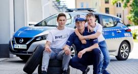 Policjant to też tata. Piękna sesja fotograficzna szczecineckich stróżów prawa