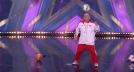 Janusz Chomontek wystąpił w „Mam Talent”. Agnieszka Chylińska zachwycona [WIDEO]