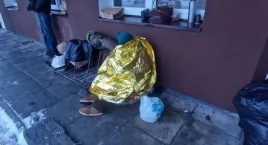 Zamarzający, głodni bezdomni. Serio?