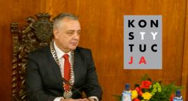 Rzecznik Praw Obywatelskich: Burmistrz Szczecinka narusza nie tylko Prawo Prasowe ale także zapisy w Konstytucji RP  