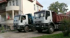 Deweloper buduje, sąsiednia kamienica pęka, ludzie protestują. Burmistrz mówi, że się zna i nic nie będzie