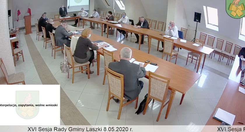 Radni gminy Laszki debatowali o drogach, chodnikach, przedszkolach i potrzebnym remoncie toalet 