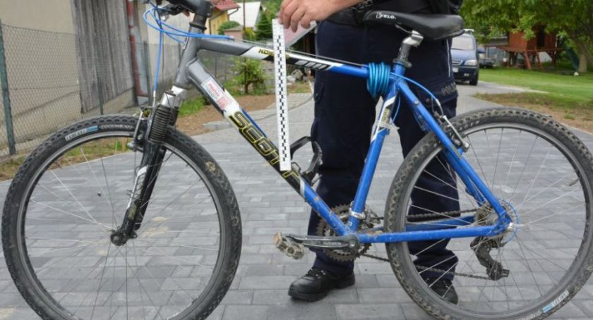Dwie piesze pod kołami roweru. Niecodzienny wypadek w Świebodnej