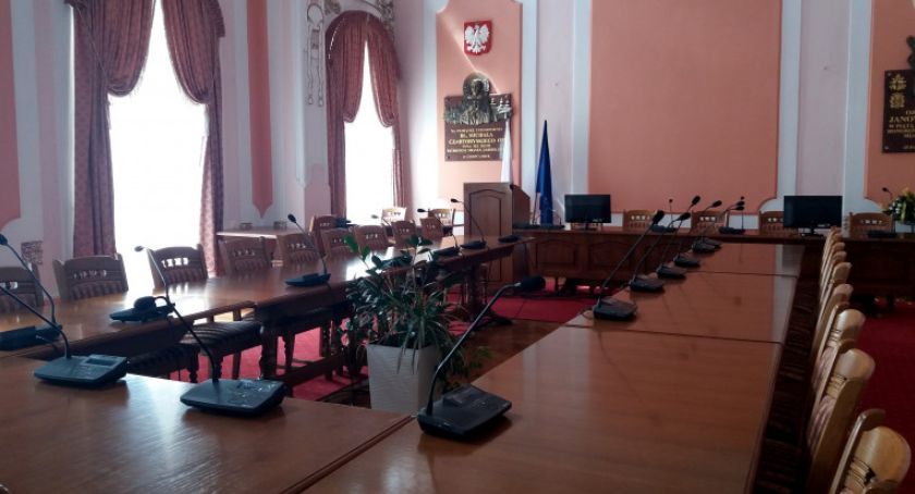  Weź udział w debacie nad raportem o stanie miasta 