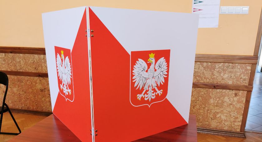 Najwyższa frekwencja w Woli Roźwienickiej, najniższa w Kostkowie