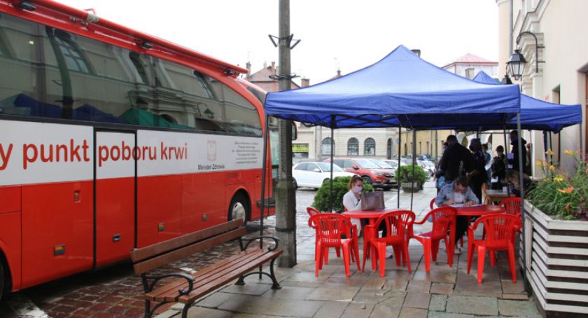30 osób oddało krew na jarosławskim Rynku 