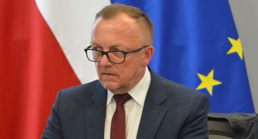Apelują o zachowanie bezpieczeństwa i higieny z powodu wzrastających zakażeń koronawirusem