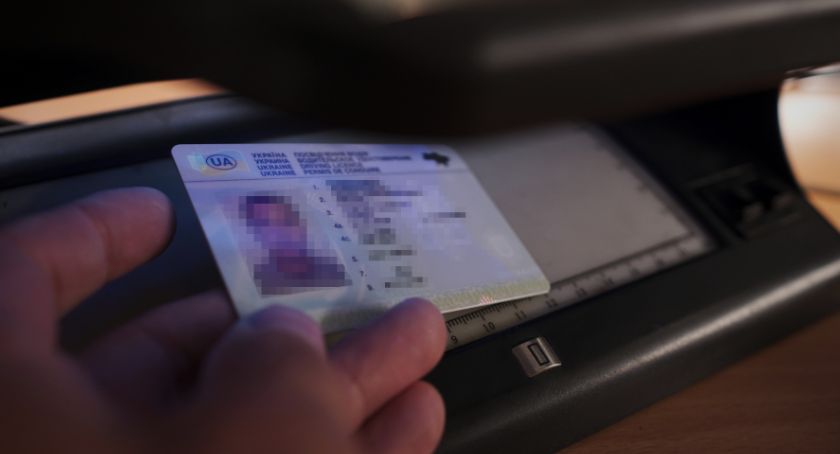 Fałszywe prawo jazdy. Funkcjonariusze SG nie dali się oszukać  