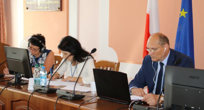 Wsparcie samorządu miejskiego dla powiatu. Na remont dróg powiatowych w mieście
