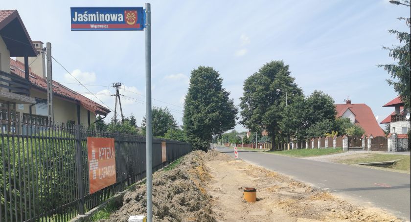 Rozpoczęła się przebudowa dróg i budowa ronda w Wiązownicy