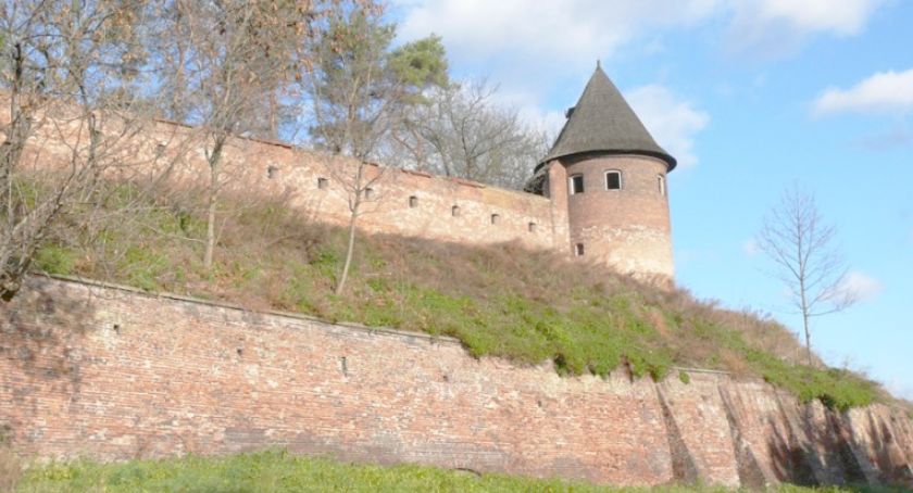 Remont muru oporowego
