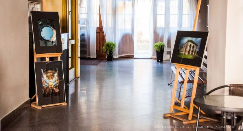 Wystawa fotografii Weroniki Sopel. Tam, gdzie rozbrzmiewa echo dawnych dni