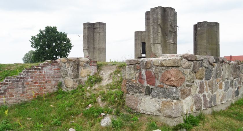 Cerkwie ziemi jarosławskiej. Niedokończona greckokatolicka cerkiew Opieki Najświętszej Matki Bożej w Laszkach 