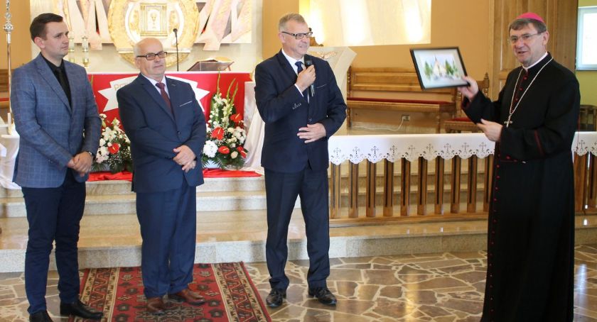 Wizytacja biskupa Krzysztofa Chudzio w Dobkowicach