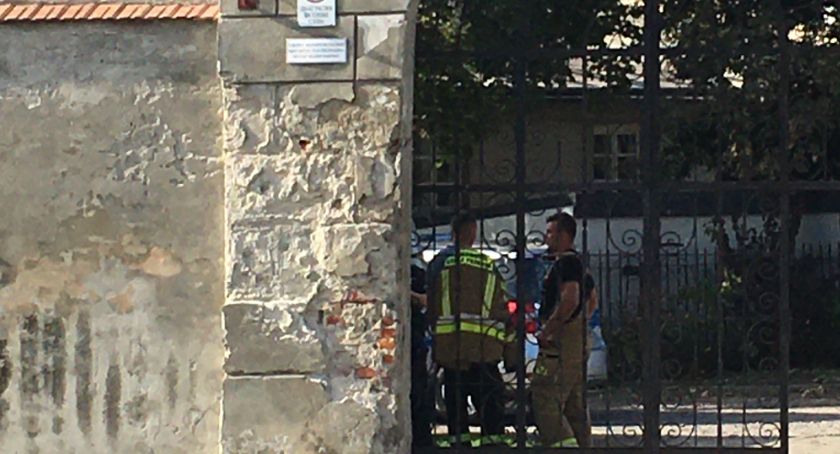 Alarm bombowy w Plastyku i w przedszkolu nr 3