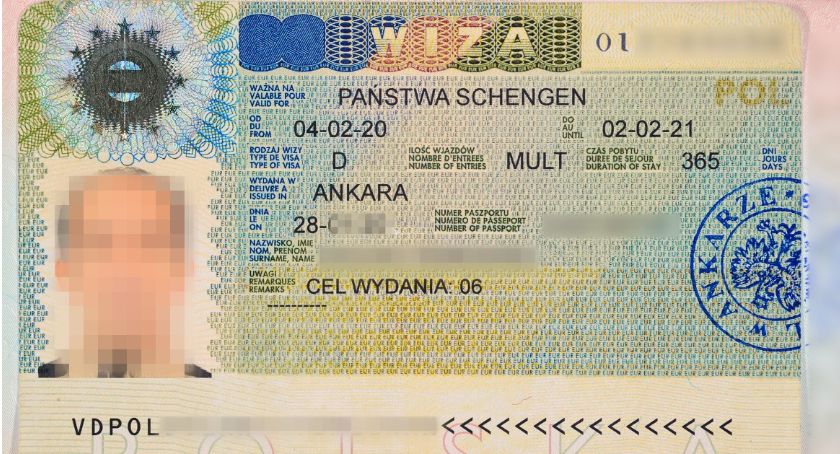 Fałszywa wiza w paszporcie 50-latka z Turcji 