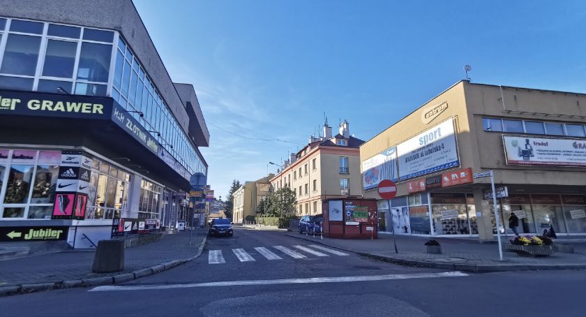 Zmiana ruchu w centrum miasta: z ul. Lubelskiej wjedziemy w ul. Świętego Ducha