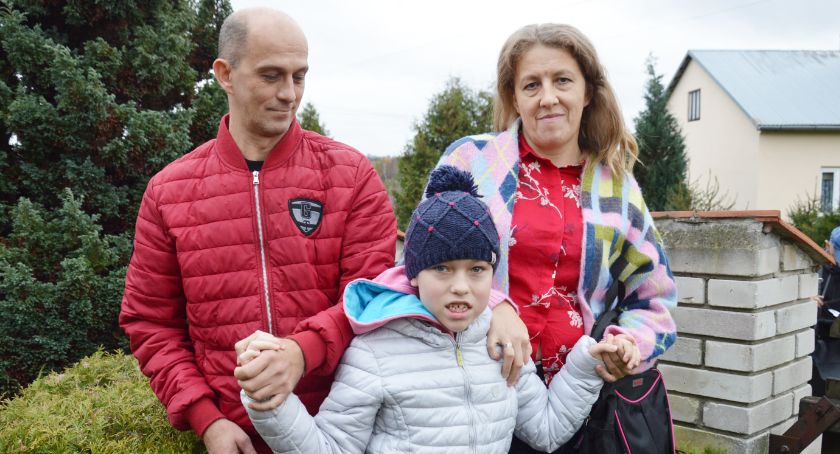 Batalia z burmistrzem o dowóz niepełnosprawnej Ani do ośrodka (WIDEO)