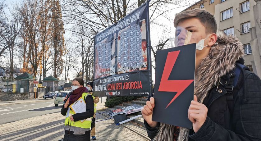 Pikieta STOP ABORCJI odbyła się, niestety, zabrakło jarosławskich działaczy antyaborcyjnych