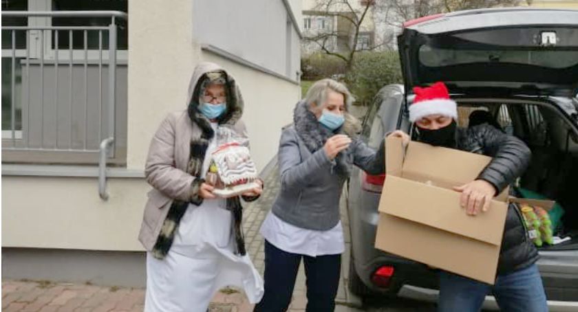 Mikołajkowe pierniki i bombki dla pacjentów