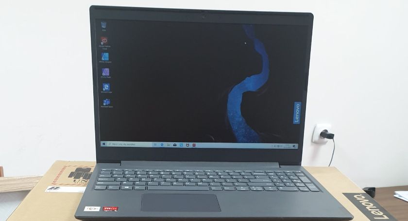 Laptopy czekają na młodzież  